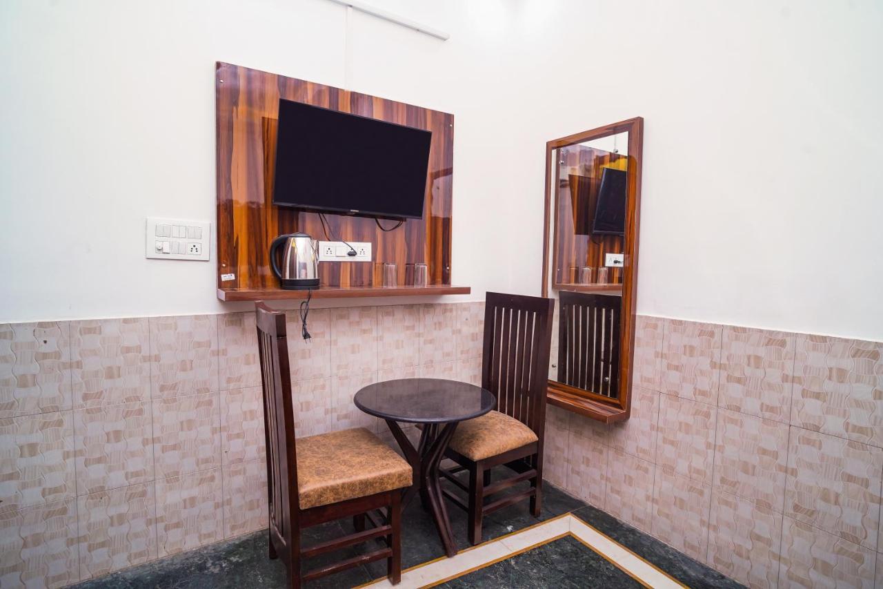 Golden Residency Hotel New Delhi Exterior photo