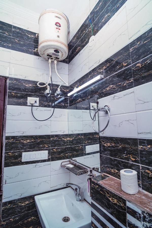 Golden Residency Hotel New Delhi Exterior photo